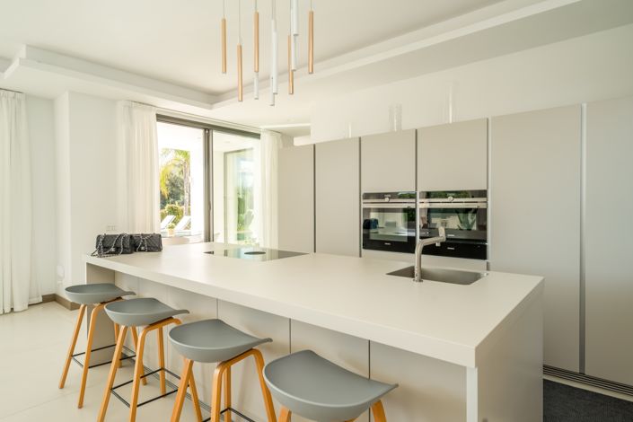 Image No.15-5 Bed Villa for sale