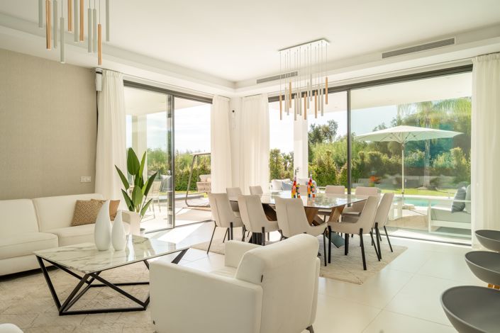 Image No.3-5 Bed Villa for sale