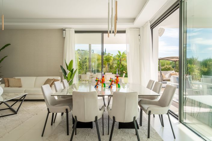 Image No.9-5 Bed Villa for sale