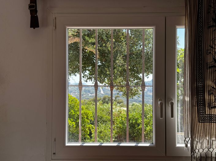 Image No.15-4 Bed House for sale