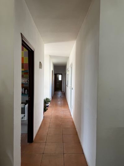 Image No.16-4 Bed House for sale