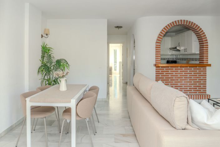 Image No.10-2 Bed Apartment for sale