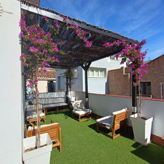 Image No.18-11 Bed Property for sale