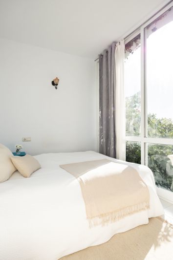 Image No.13-4 Bed Townhouse for sale