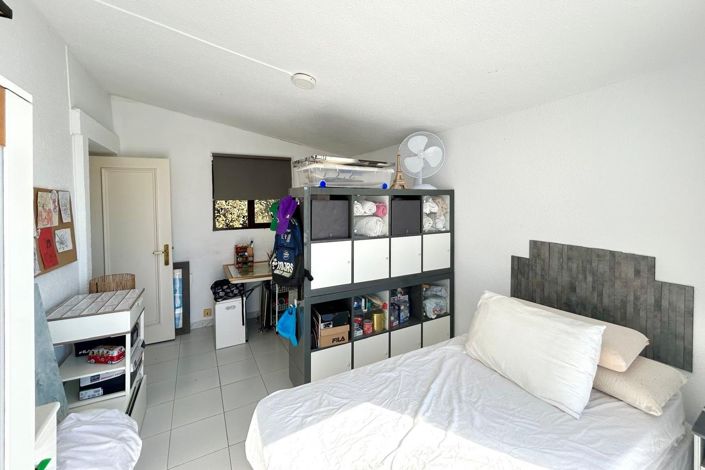 Image No.15-4 Bed Townhouse for sale