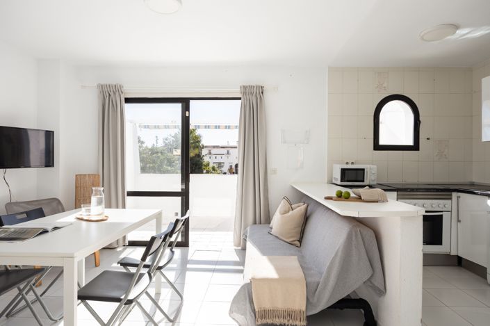 Image No.15-4 Bed Townhouse for sale