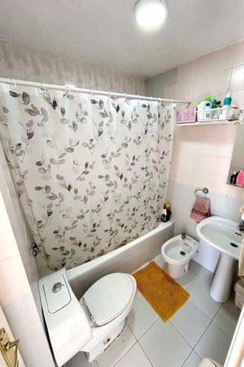 Image No.16-4 Bed Townhouse for sale