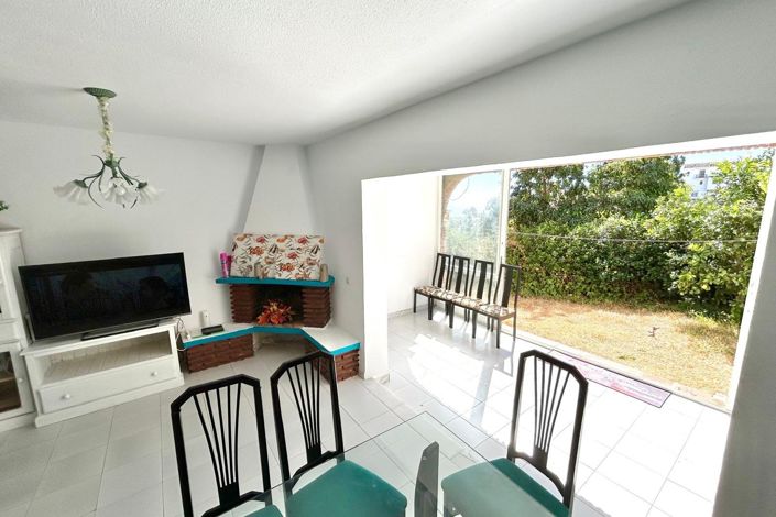 Image No.20-4 Bed Townhouse for sale