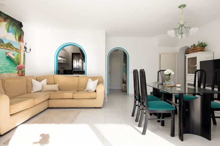 Image No.23-4 Bed Townhouse for sale