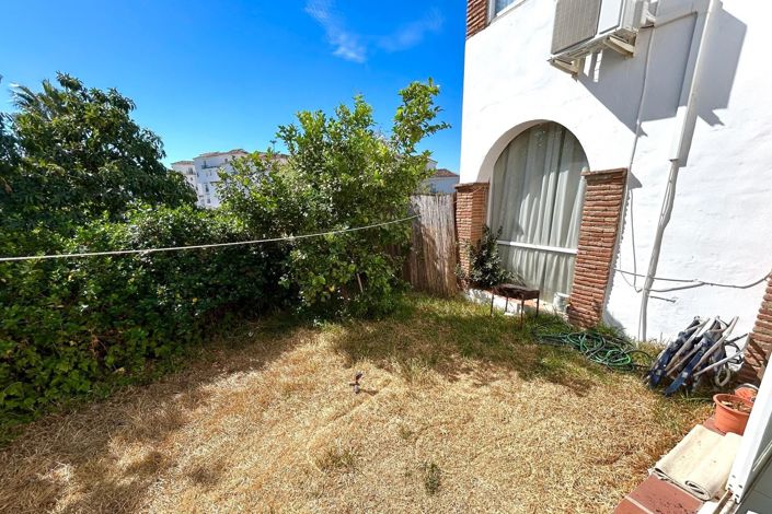 Image No.27-4 Bed Townhouse for sale