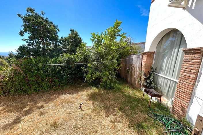 Image No.28-4 Bed Townhouse for sale