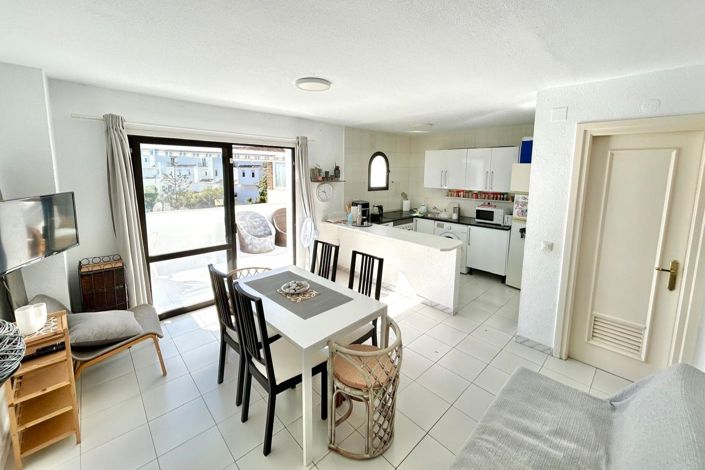 Image No.4-4 Bed Townhouse for sale