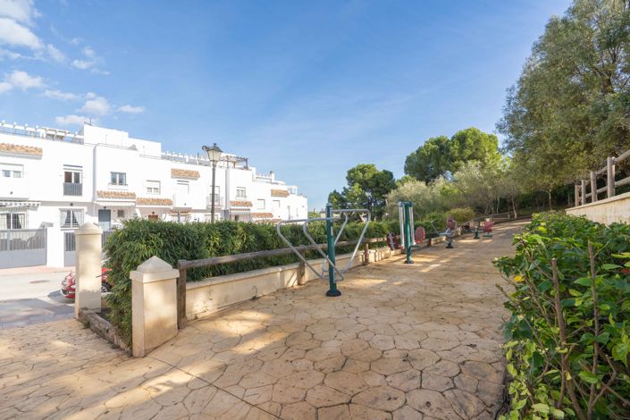 Image No.29-4 Bed Townhouse for sale