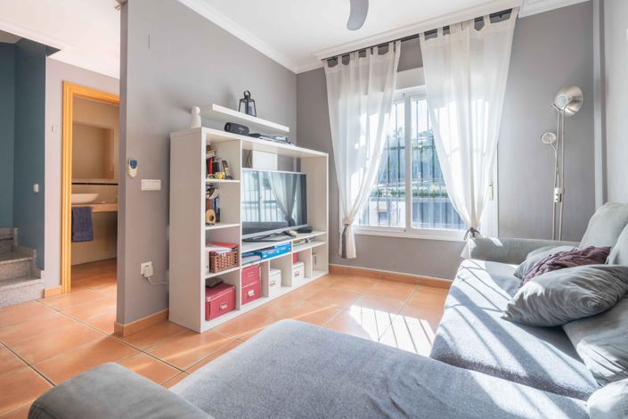 Image No.7-4 Bed Townhouse for sale