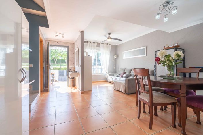 Image No.8-4 Bed Townhouse for sale