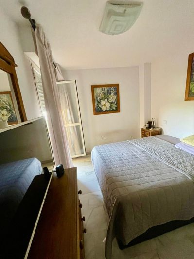 Image No.14-3 Bed Apartment for sale