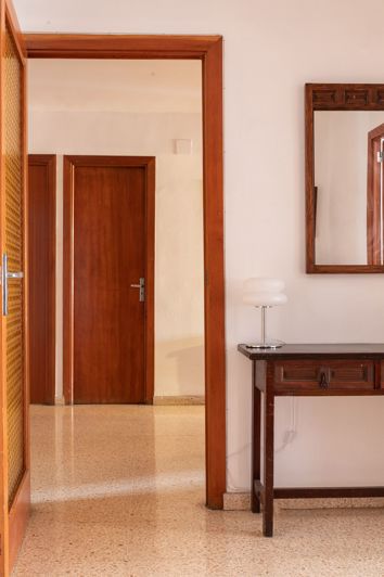 Image No.17-4 Bed Apartment for sale