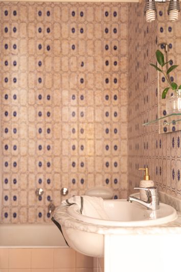 Image No.20-4 Bed Apartment for sale