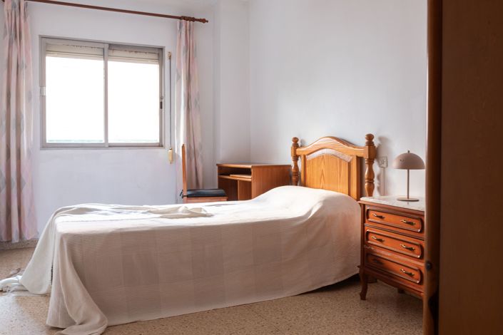 Image No.24-4 Bed Apartment for sale