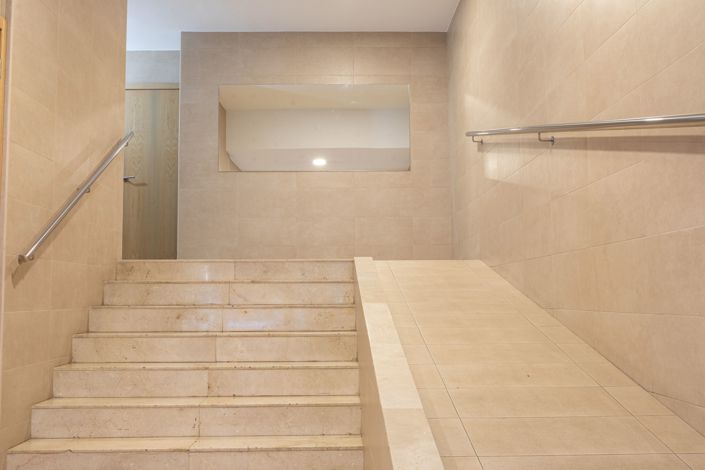 Image No.30-4 Bed Apartment for sale