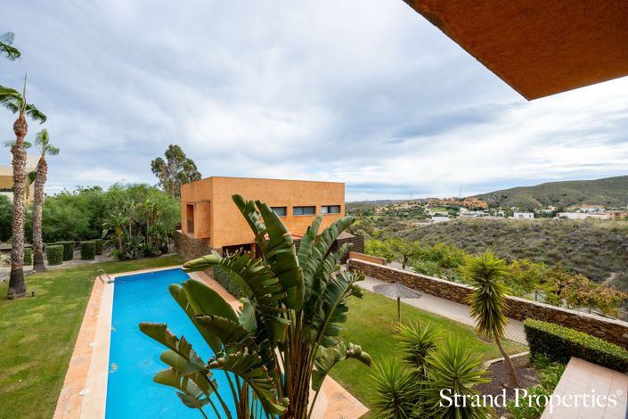 Image No.28-2 Bed House for sale