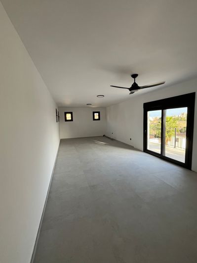 Image No.15-5 Bed Villa for sale