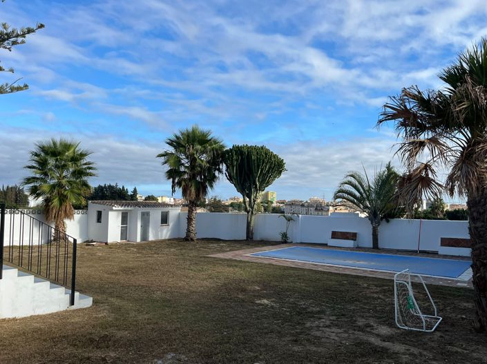 Image No.8-5 Bed Villa for sale