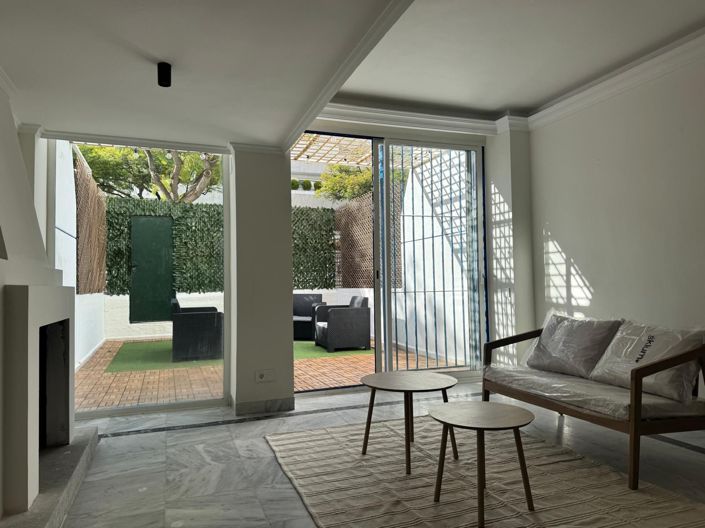 Image No.14-3 Bed House for sale