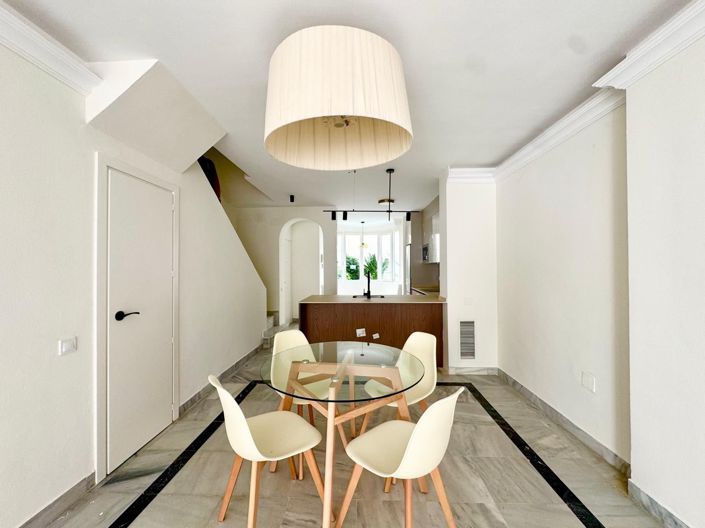 Image No.26-3 Bed House for sale