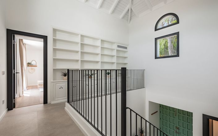 Image No.29-5 Bed House for sale