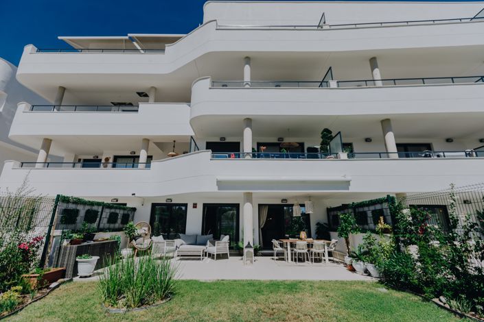 Image No.1-Appartement de 2 chambres à vendre à Estepona