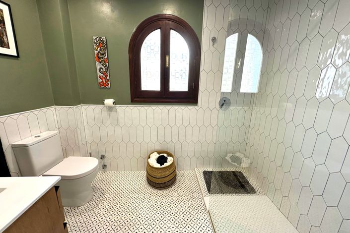 Image No.11-3 Bed Townhouse for sale