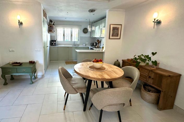 Image No.16-3 Bed Townhouse for sale