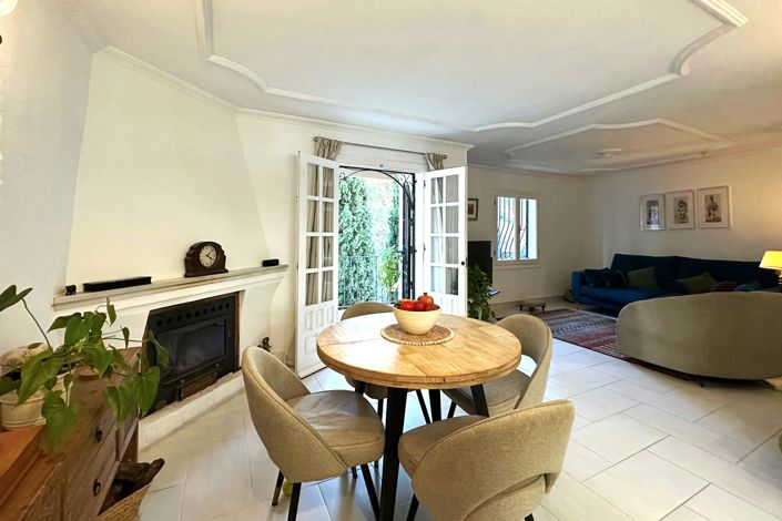 Image No.2-3 Bed Townhouse for sale