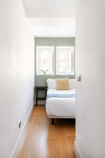 Image No.10-1 Bed Apartment for sale