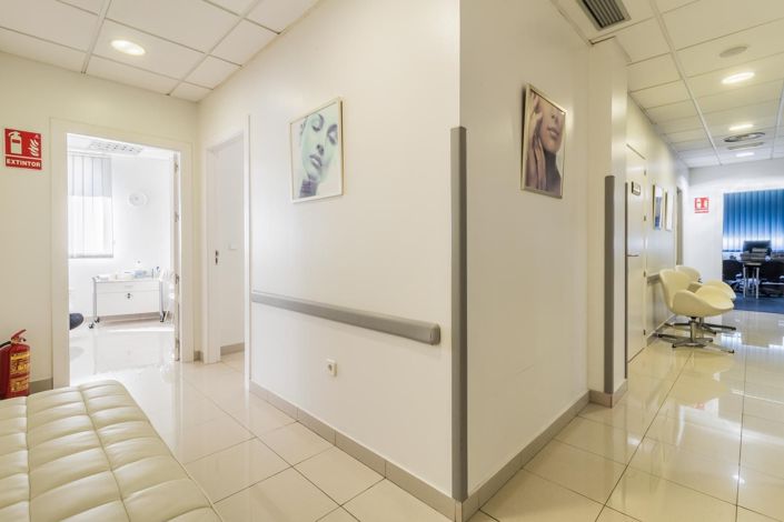 Image No.10-Commercial de 10 chambres à vendre à Marbella