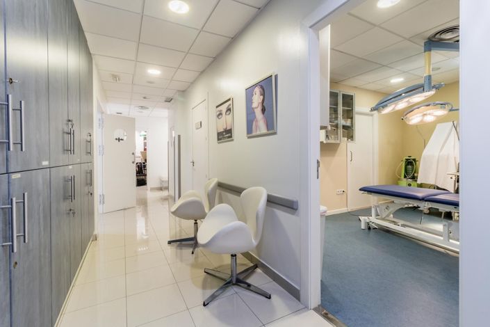 Image No.11-Commercial de 10 chambres à vendre à Marbella