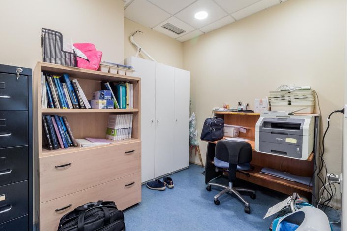 Image No.2-Commercial de 10 chambres à vendre à Marbella