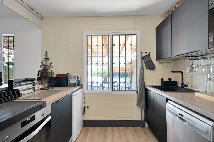 Image No.28-7 Bed Villa for sale