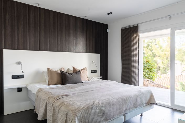 Image No.10-4 Bed House for sale