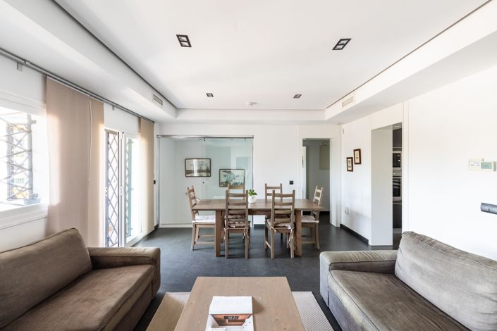 Image No.4-4 Bed House for sale