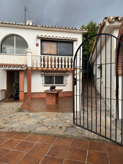 Image No.3-3 Bed Villa for sale
