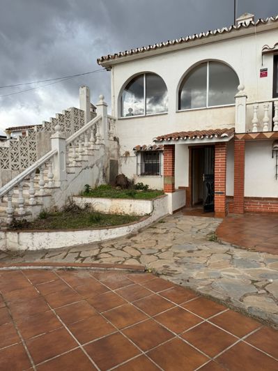 Image No.4-3 Bed Villa for sale