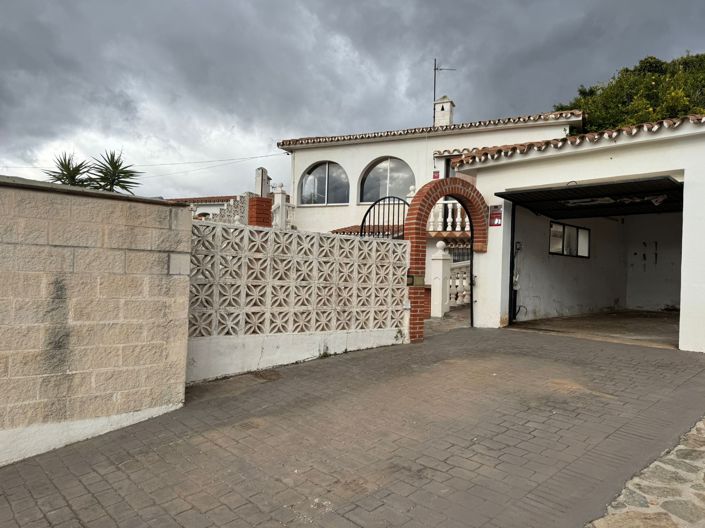 Image No.8-3 Bed Villa for sale