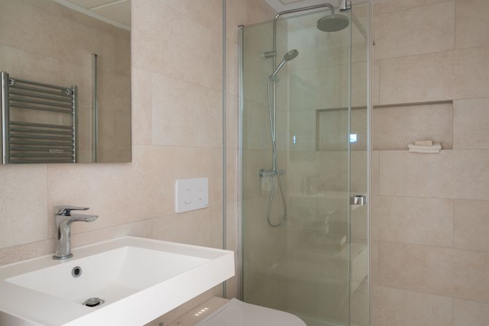 Image No.20-2 Bed Apartment for sale