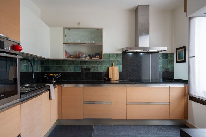 Image No.18-3 Bed House for sale