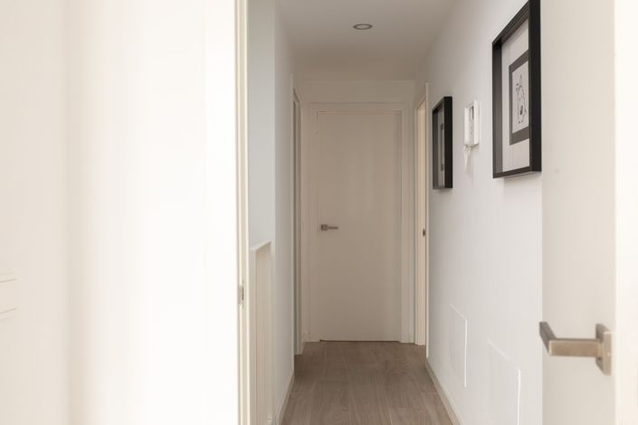 Image No.18-3 Bed House for sale