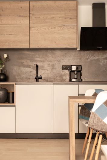 Image No.6-3 Bed House for sale