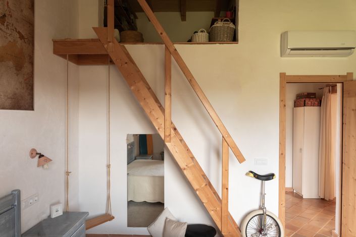 Image No.17-4 Bed House for sale