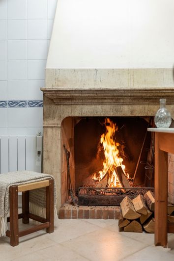 Image No.17-6 Bed House for sale